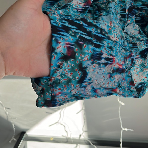 Lulu Racer Back Sports Bra - Picture 3 of 5